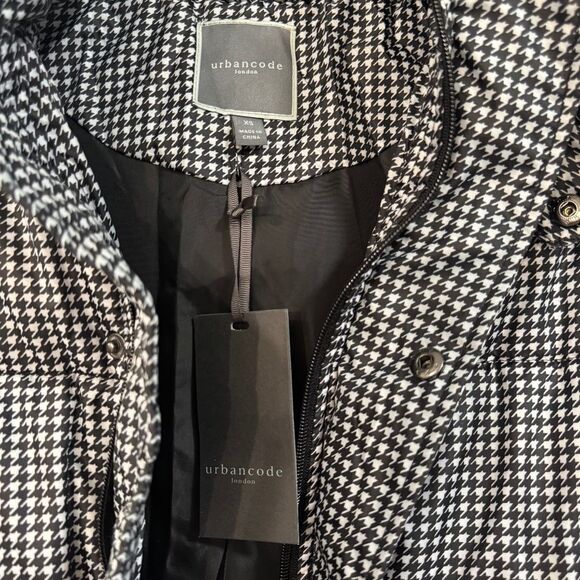 URBANCODE NWT UNISEX puffer coat - Picture 5 of 5